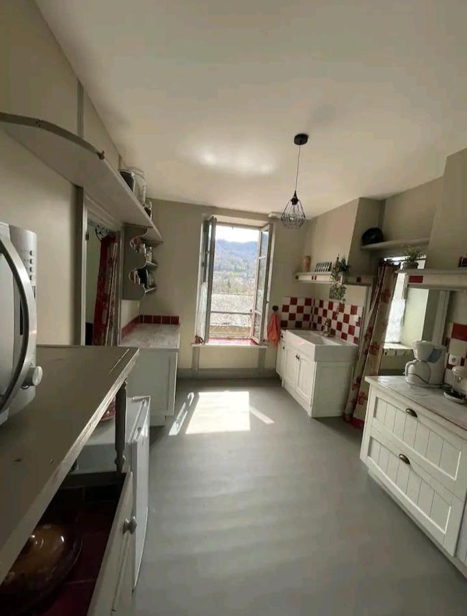 Appartement Le Feron Vic-sur-Cère Extérieur photo